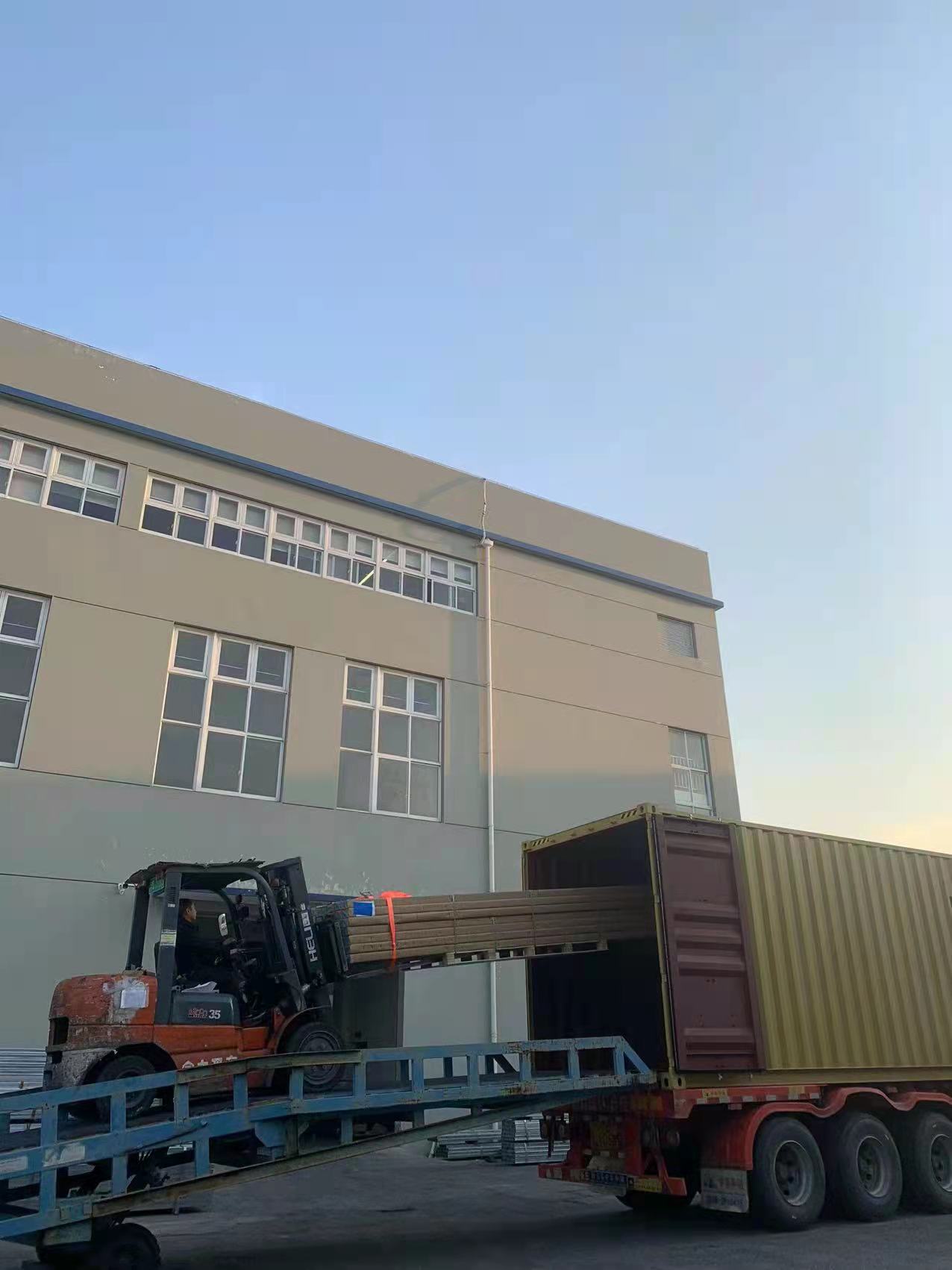 Winter breeze is busy with shipments I CHIKO solar mounting systems are shipped to Israel