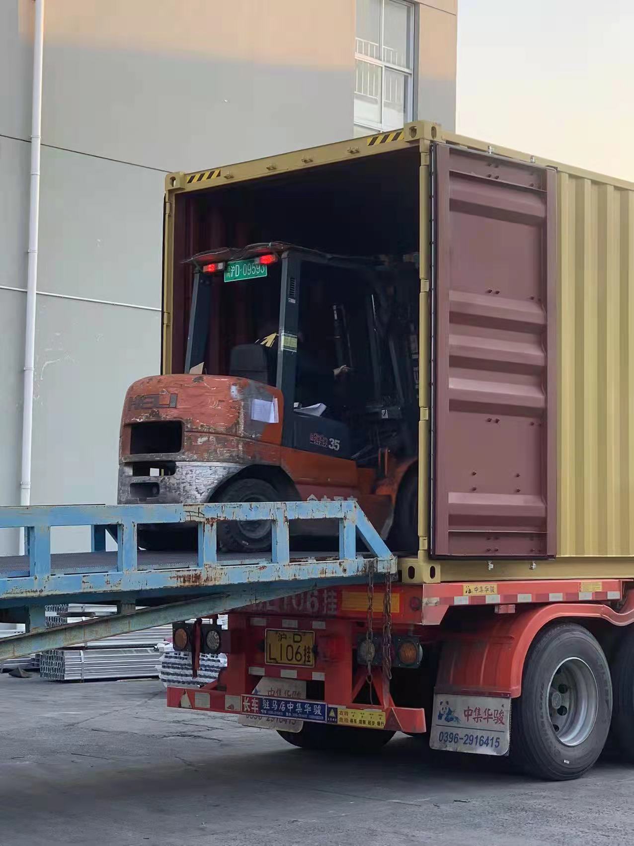 Winter breeze is busy with shipments I CHIKO solar mounting systems are shipped to Israel