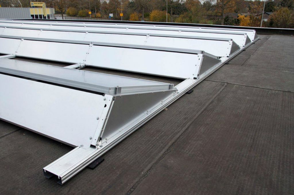 Do you know the installation method of such flat roof photovoltaic brackets?