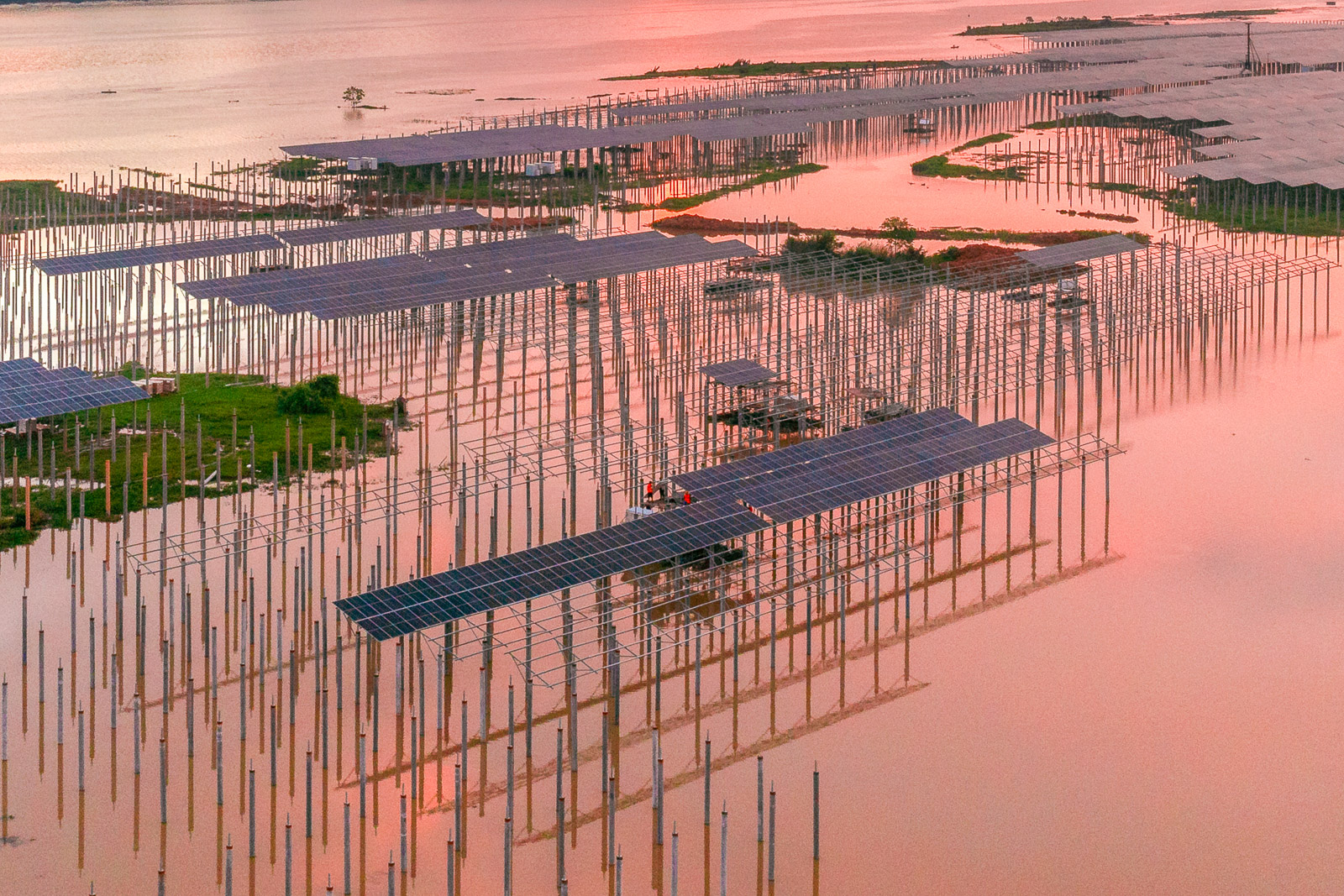 In response to the green new energy, the water surface solar mounting bracket becomes the first choice
