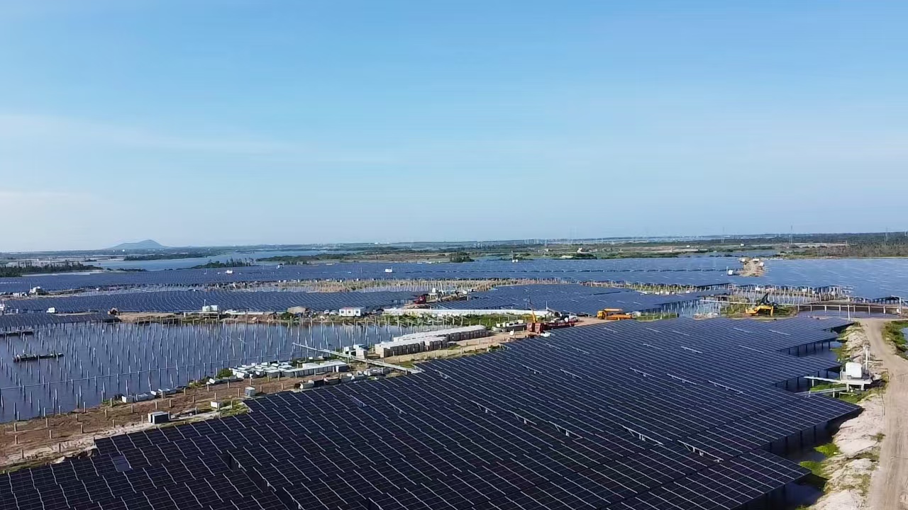 Chiko Solar's 120MW Fishery-Photovoltaic Complementary Project Launched in Wenchang, Hainan, with High-Efficiency Mounting Systems Setting a New Benchmark for Green Energy