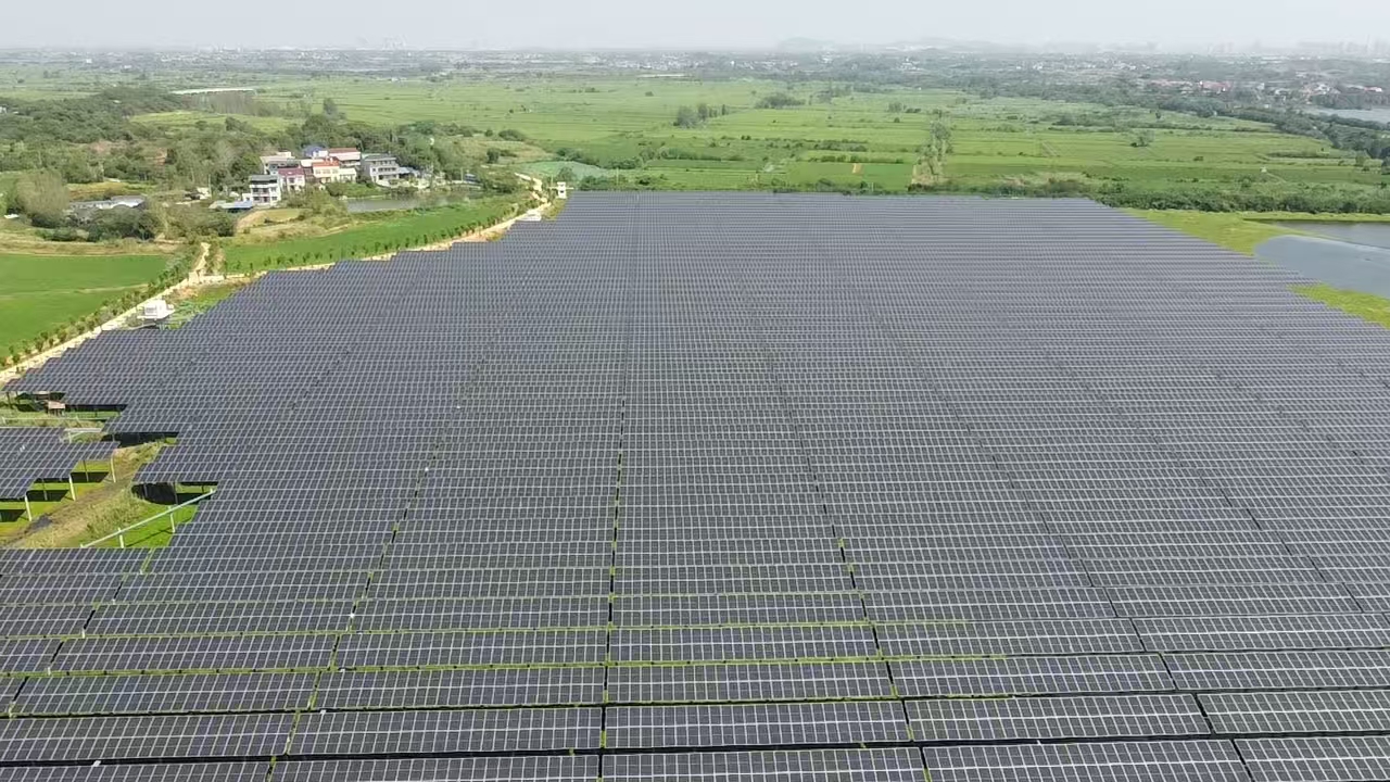 Green Energy Benchmark: Shanghai Chiko Solar Mounting Supports Hubei Huadian Huangshi Daye Huangdangqiao 99MW PV Project in Successful Grid Connection!