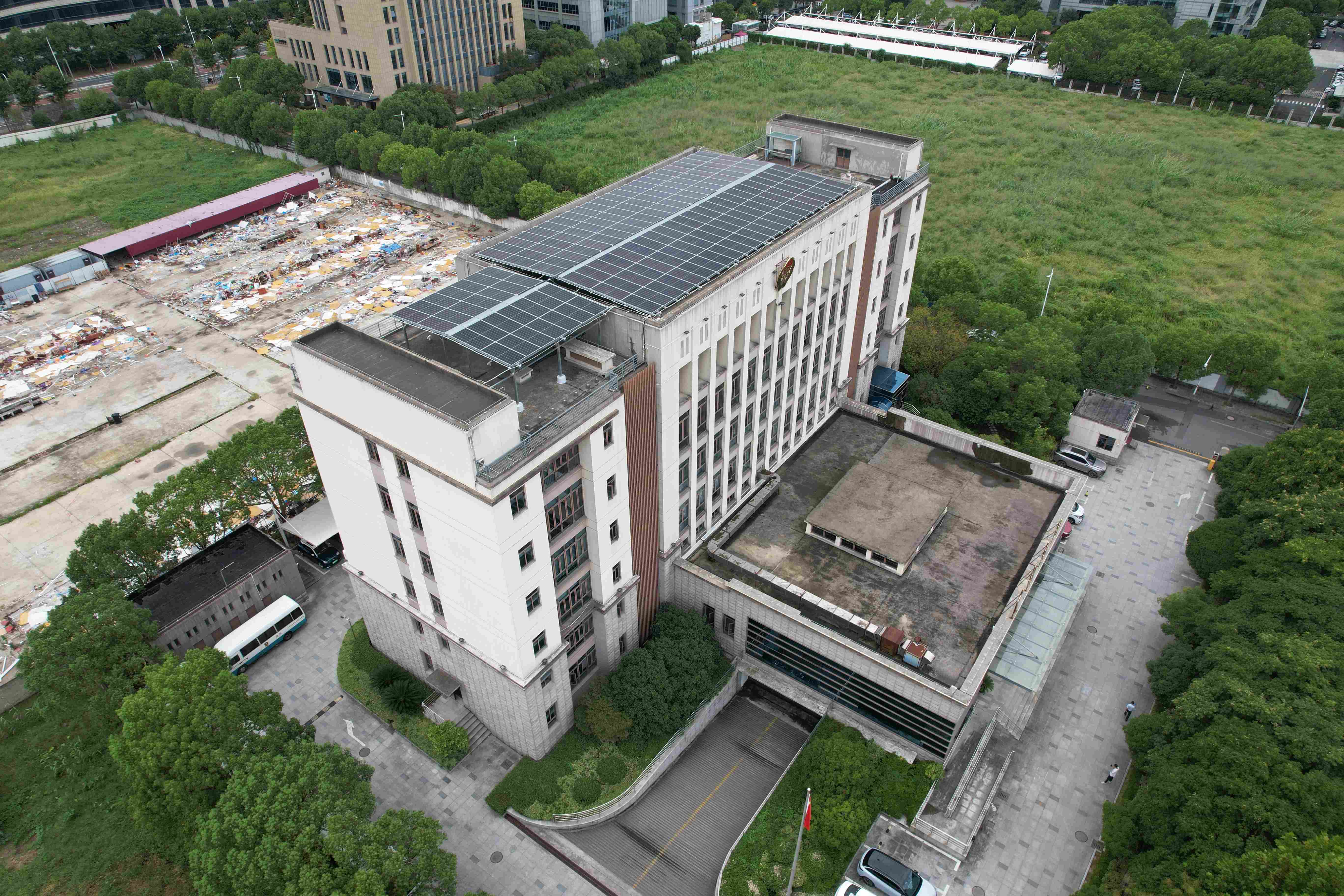 Green National Gateway, Zero-Carbon Pioneer! Fengxian Customs Integrated PV-ESS-Charging Demonstration Project Officially Connected to the Grid!